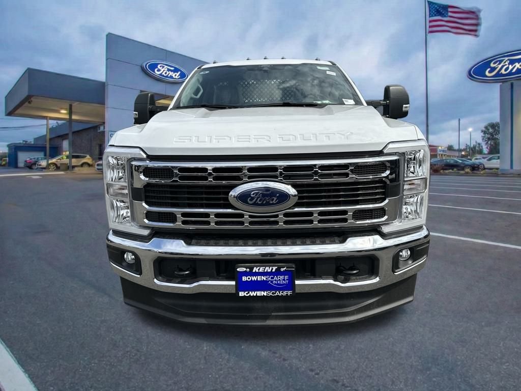 2025 Ford F-350 Super Duty Chassis Cab XL - Photo 8