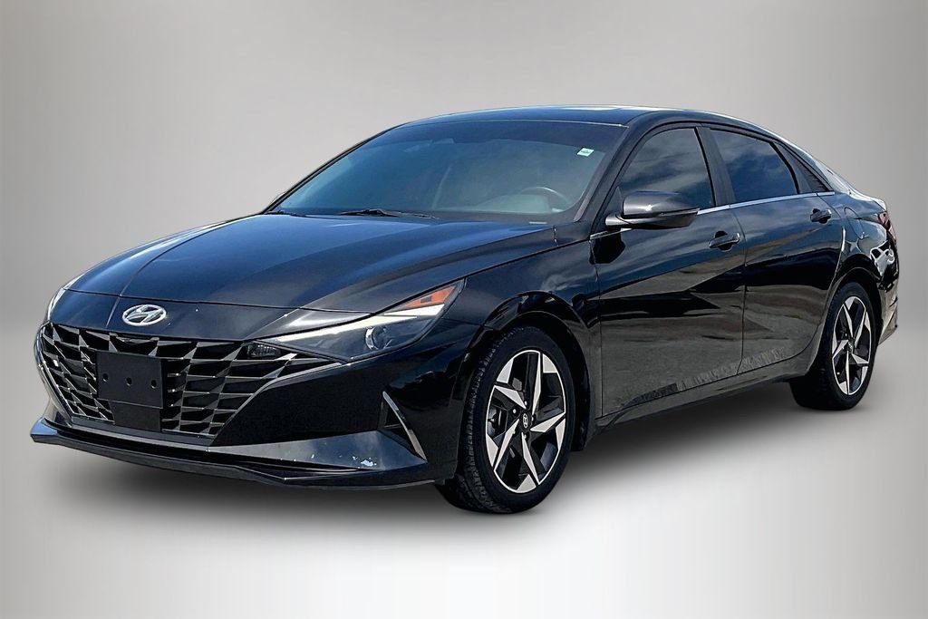 Used 2022 Black Hyundai SEL image 2