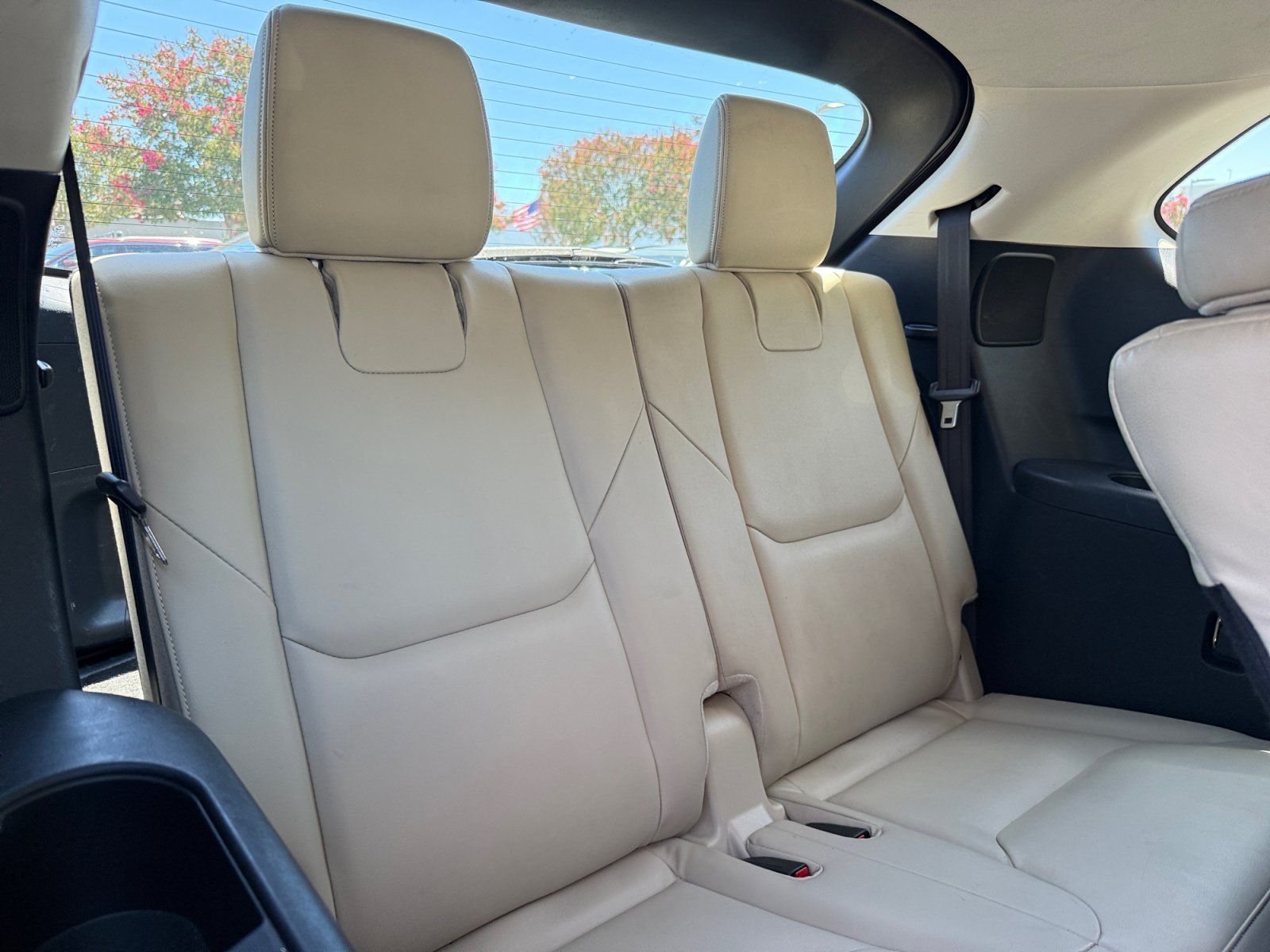 Used 2016 Snowflake White Pearl Mazda Touring image 21