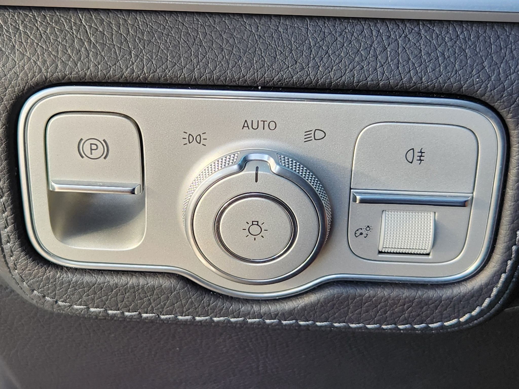 Certified Used 2024 MANUFAKTUR Alpine Grey Mercedes-Benz AMG® GLE 53 image 31