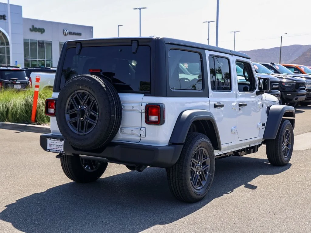 New 2026 Bright White Clear-Coat Exterior Paint Jeep Sport image 3