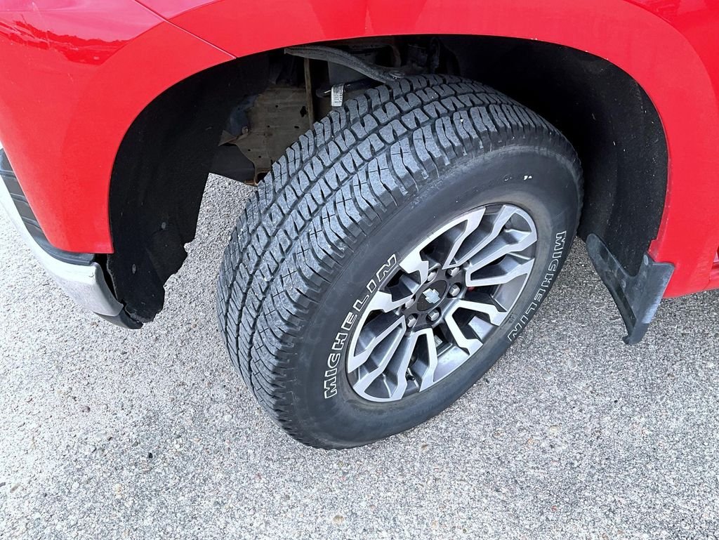 Used 2020 Red Chevrolet LT image 23