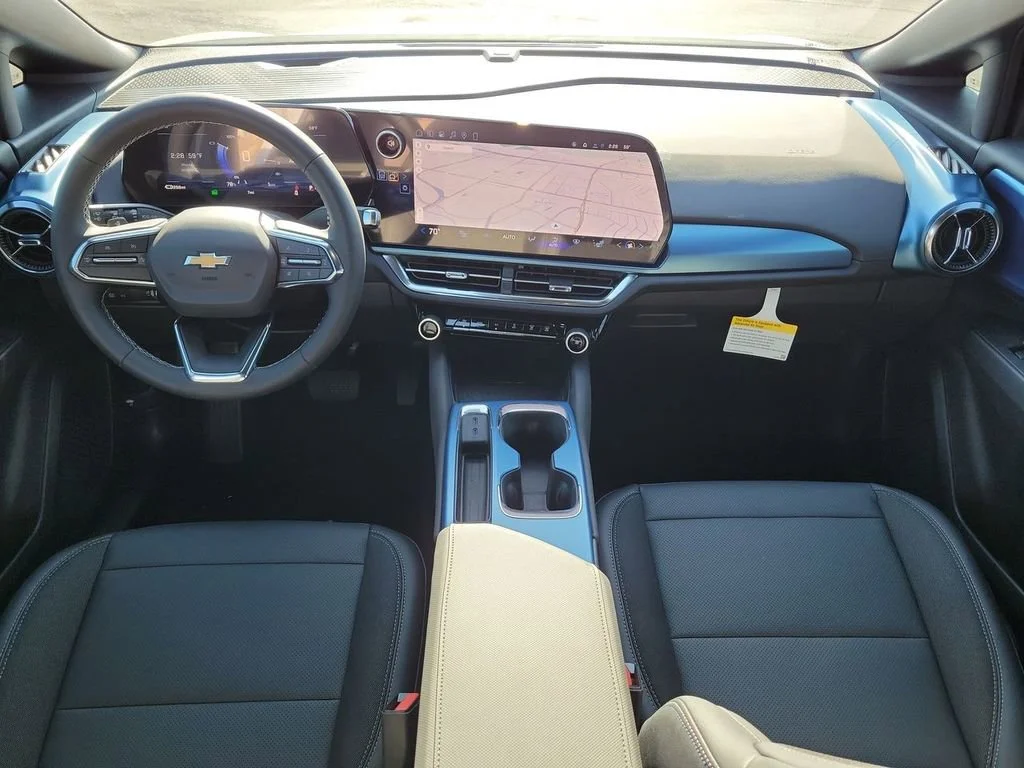 New 2026 Summit White Chevrolet LT image 11