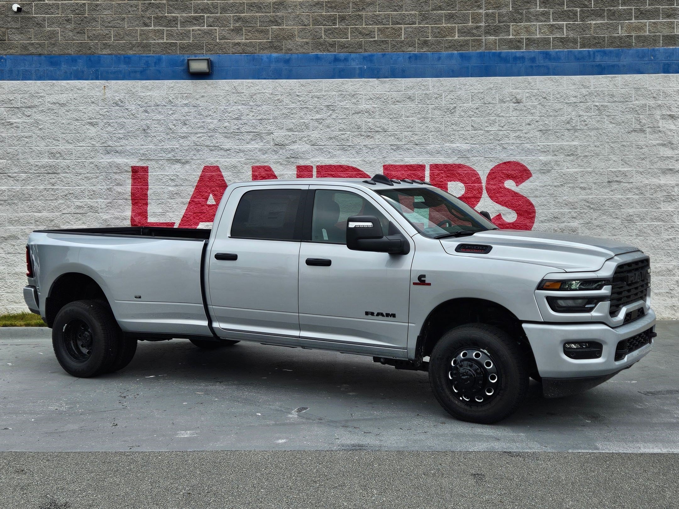 New 2026 Bright White Clear-Coat Exterior Paint RAM Big Horn image 1