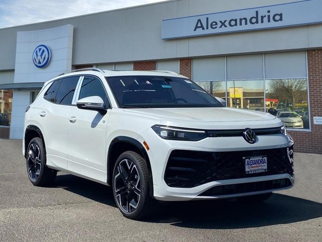 2026 Volkswagen Tiguan 2.0T SEL R-Line Turbo