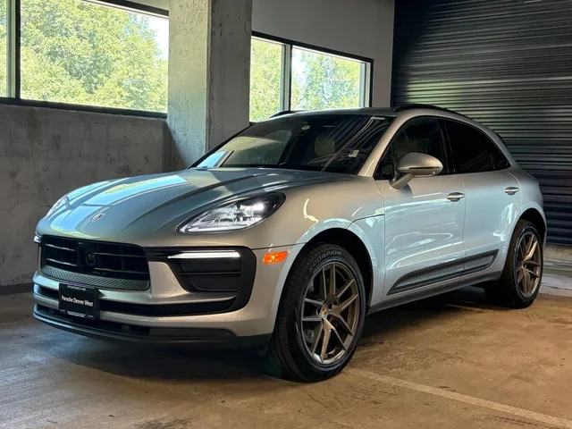 2023 Porsche Macan 