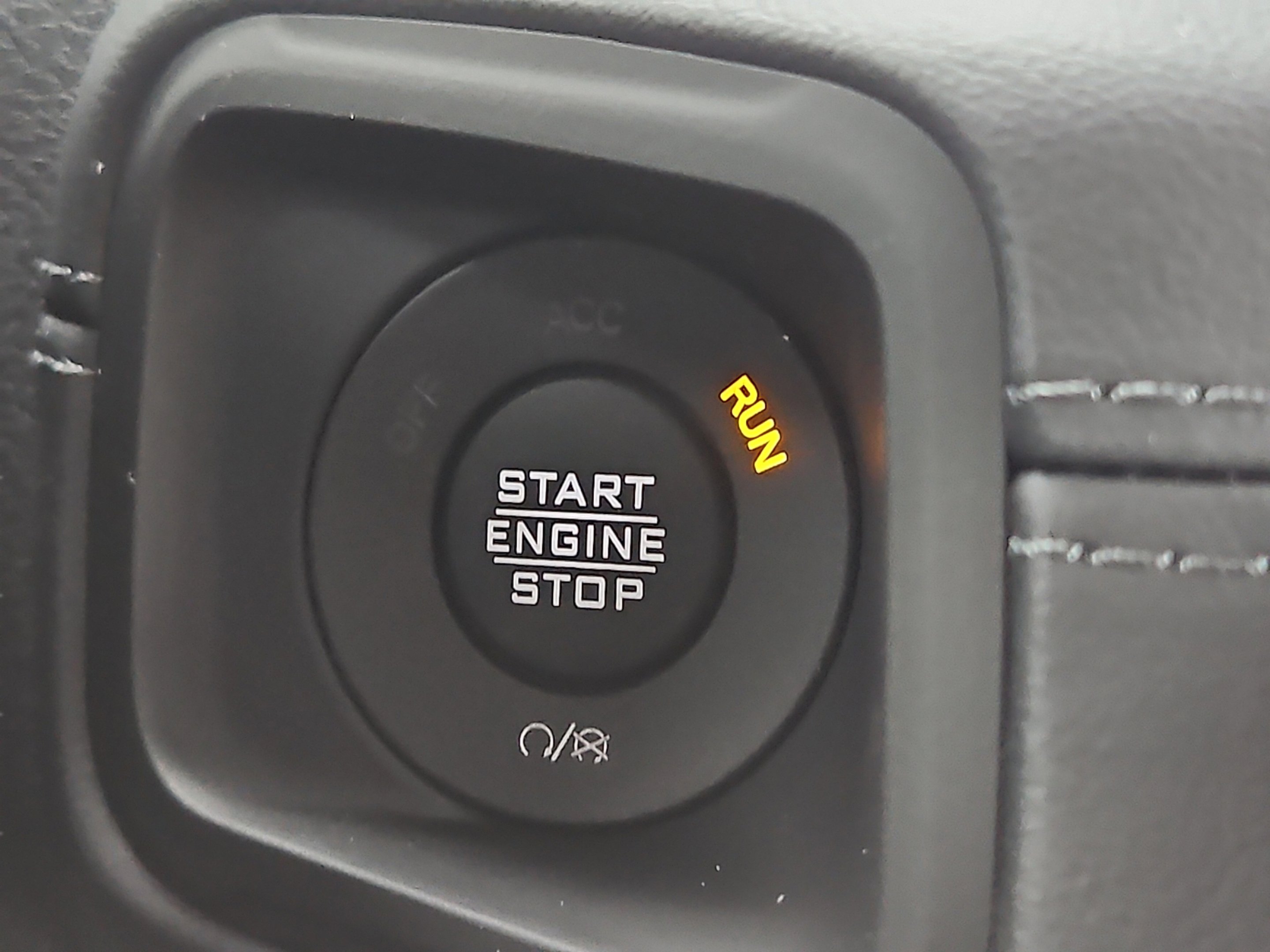 New 2026 Hydro Blue Pearlcoat Jeep Rubicon image 30