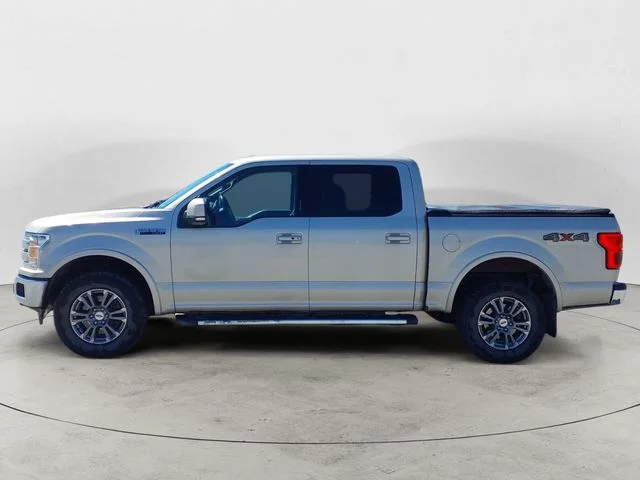 Used 2018 White Gold Ford Lariat image 2