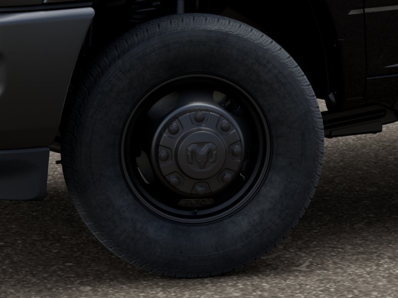 New 2026 Diamond Black Crystal Pearl-Coat Exterior Paint RAM TRADESMAN image 4