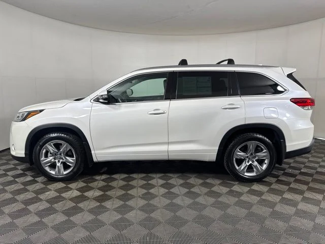 Certified Used 2019 Blizzard Pearl Toyota Limited image 7
