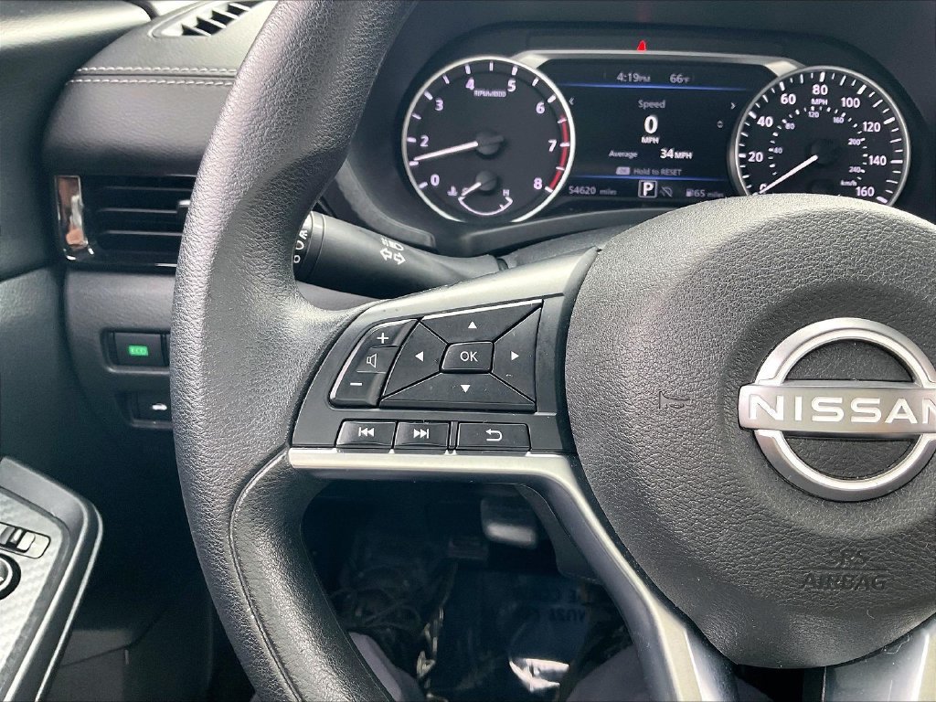 Used 2024 Rosewood Metallic Nissan SV image 21
