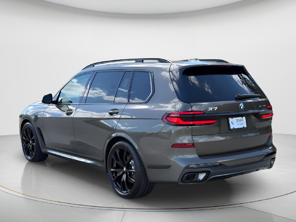 New 2027 Manhattan Green Metallic BMW xDrive40i image 7