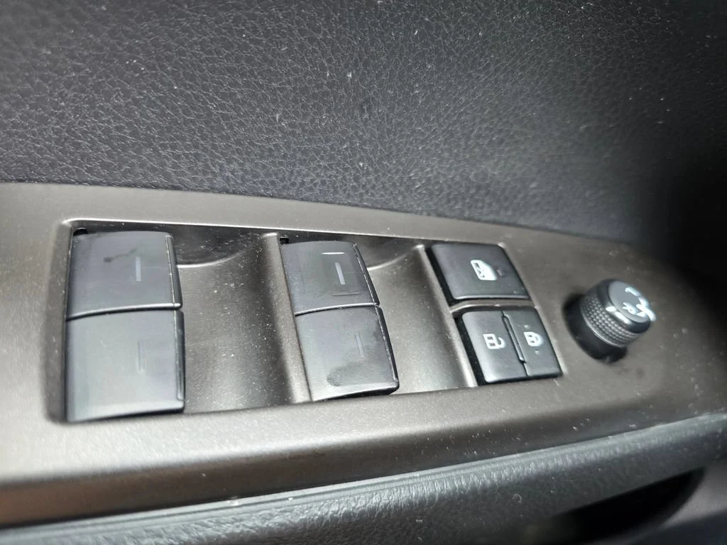 Used 2023 Ice Cap Toyota SE image 20