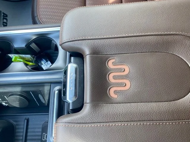 New 2027 Agate Black Metallic Ford King Ranch® image 31