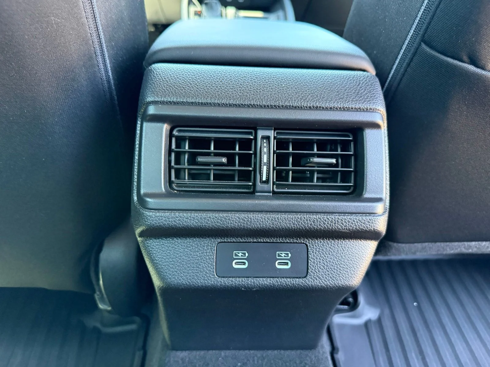 2025 Honda Accord SE - Photo 35