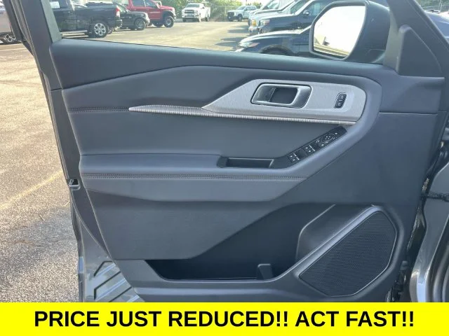 Used 2026 Gray Ford Active image 18