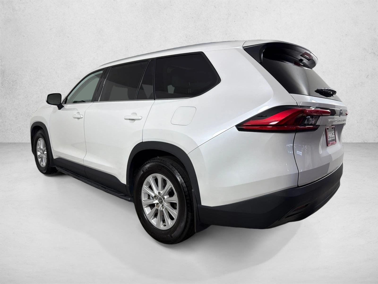 Used 2024 Wind Chill Pearl Toyota XLE image 6