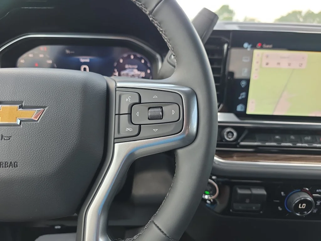 New 2026 Summit White Chevrolet LT image 22