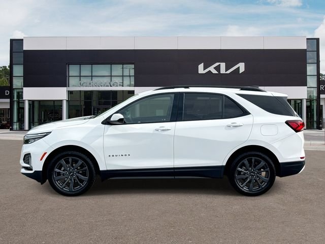 Used 2022 White Chevrolet RS image 5