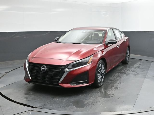 Used 2025 Red Nissan 2.5 SV image 22