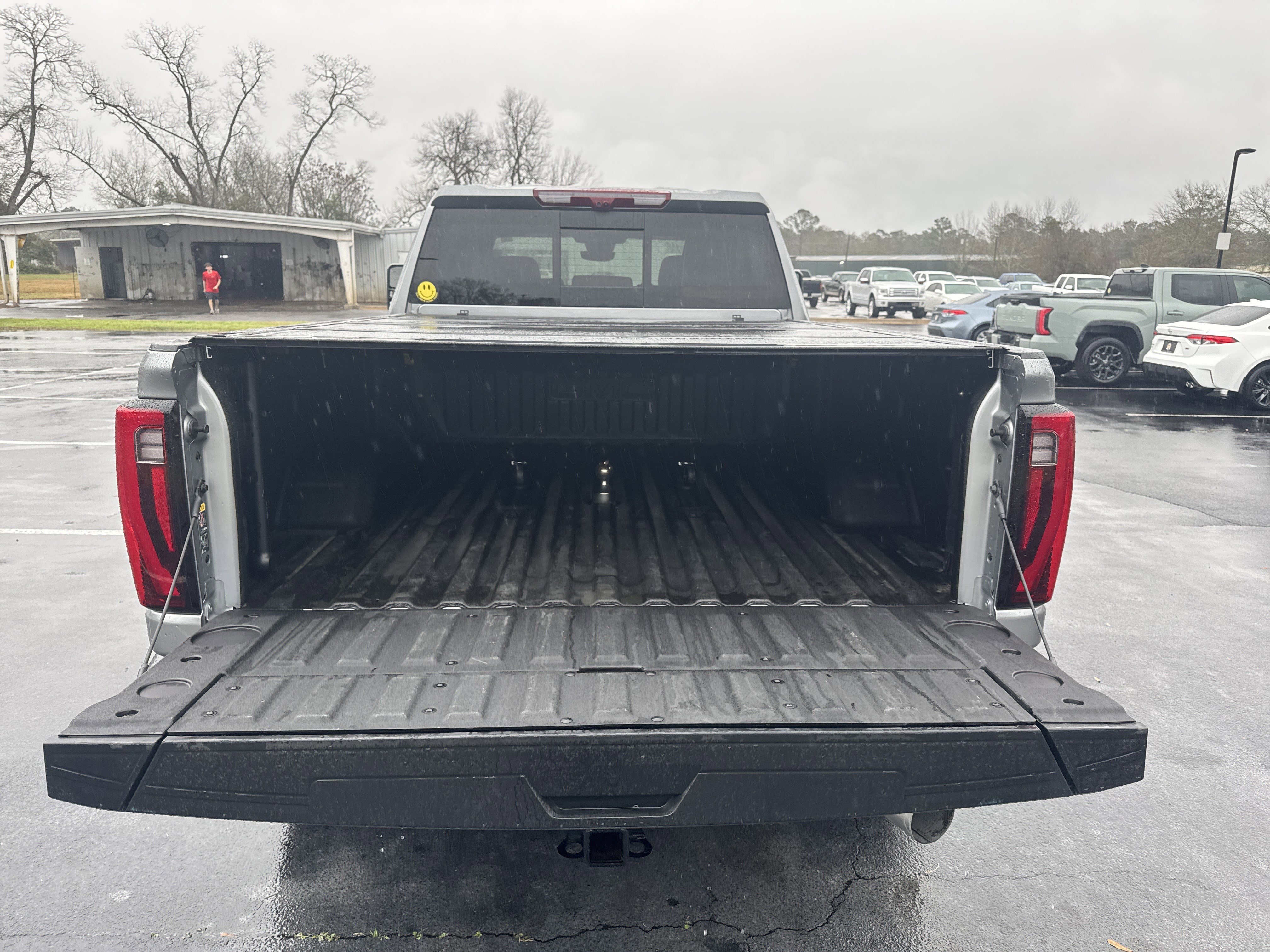 Used 2025 Sterling Metallic GMC Denali Ultimate image 31