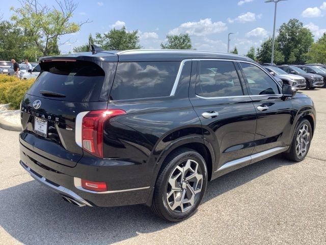 Used 2022 Abyss Black Hyundai Calligraphy image 5