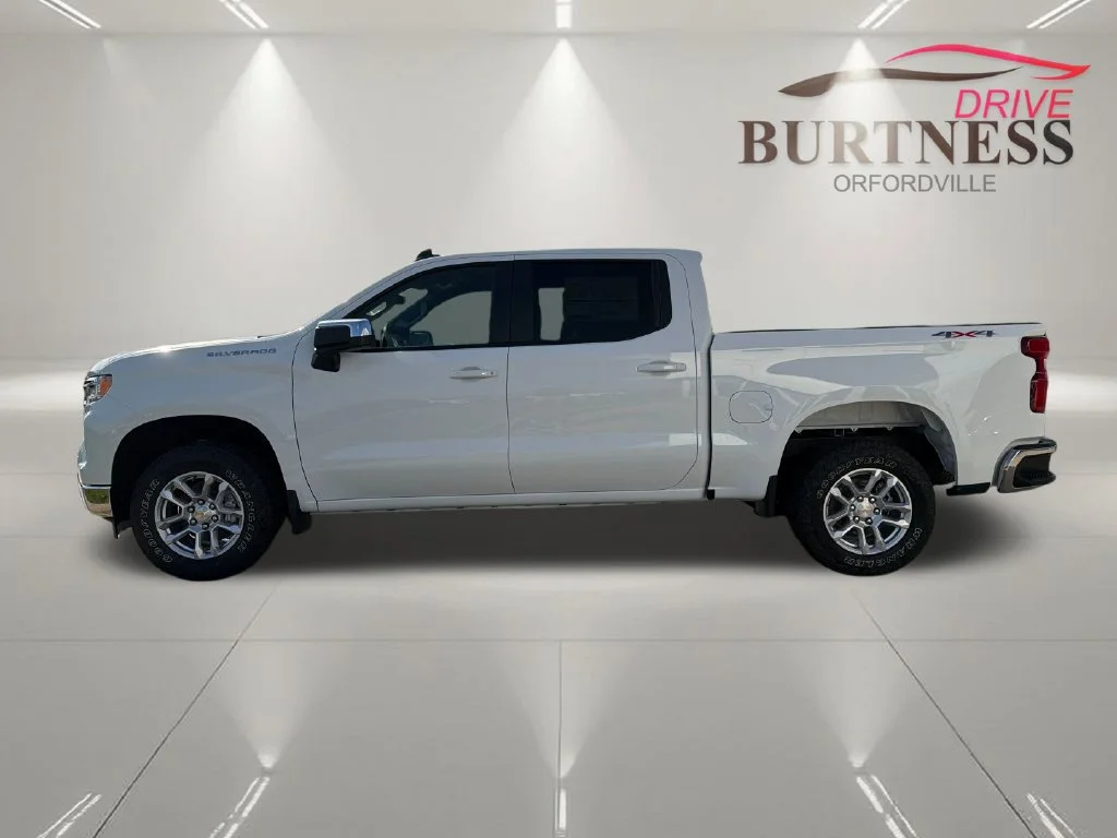 New 2026 Summit White Chevrolet LT image 4