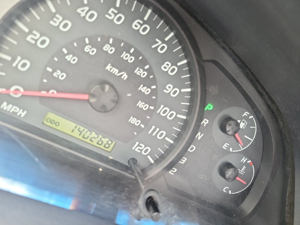 Used 2005 Gray Toyota Base image 20