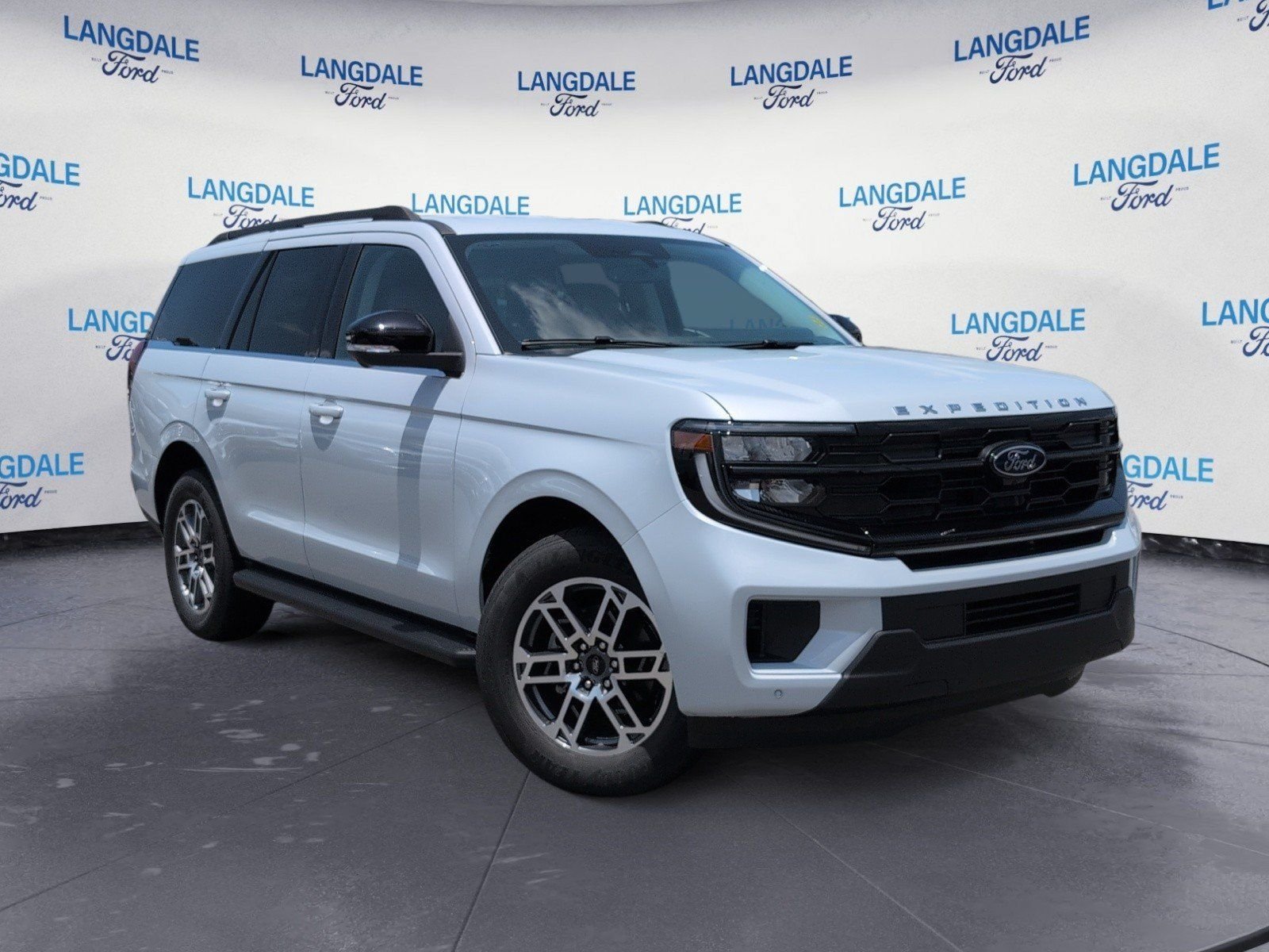 New 2026 Space Silver Metallic Ford Active image 2