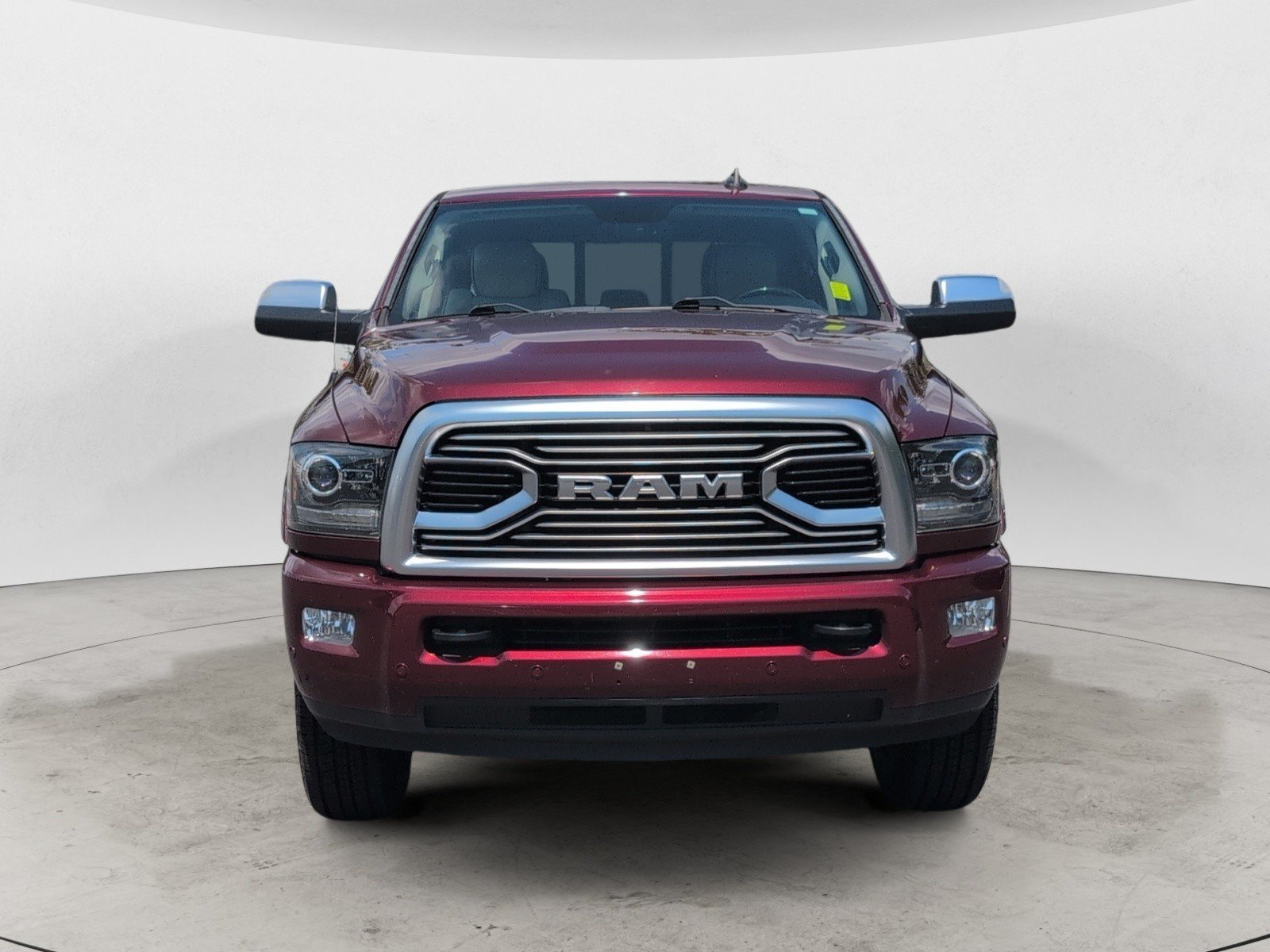 Used 2018 Delmonico Red Pearlcoat Ram Limited image 7