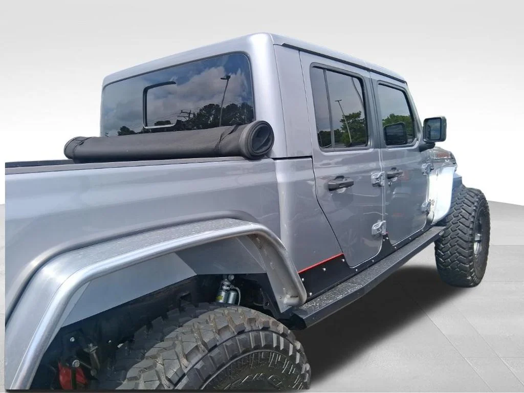 Used 2020 Silver Jeep Rubicon image 10