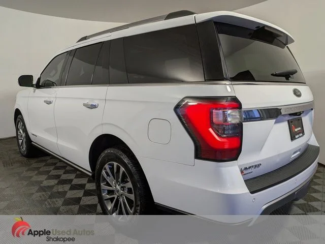 Used 2018 White Ford Limited image 4