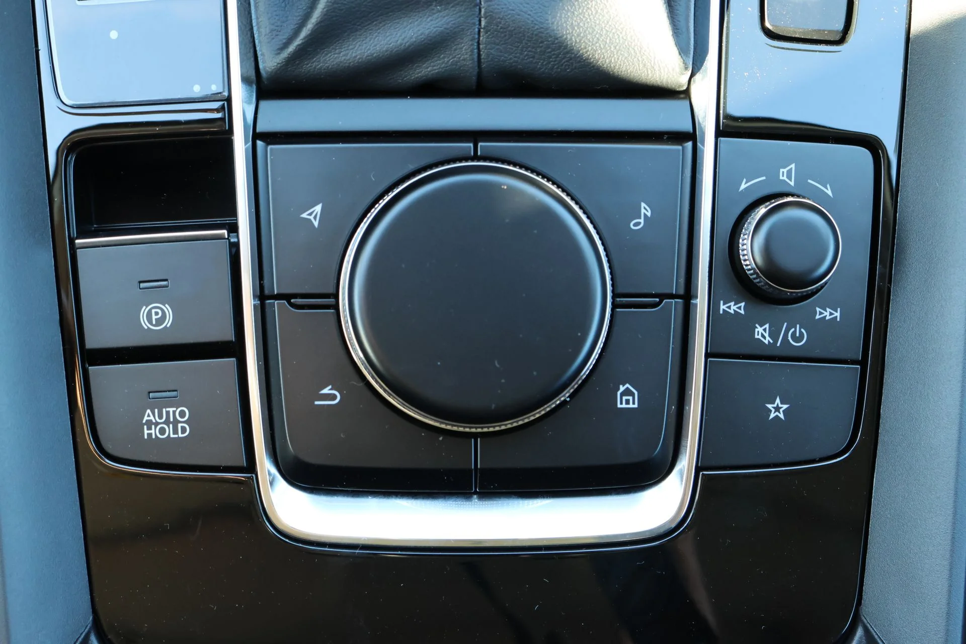 2026 Mazda CX-50 Premium Plus - Photo 16