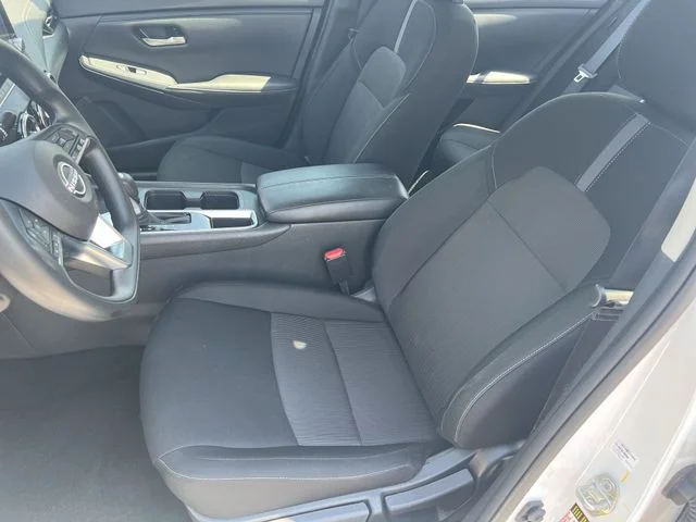 Used 2025 White Nissan SV image 25