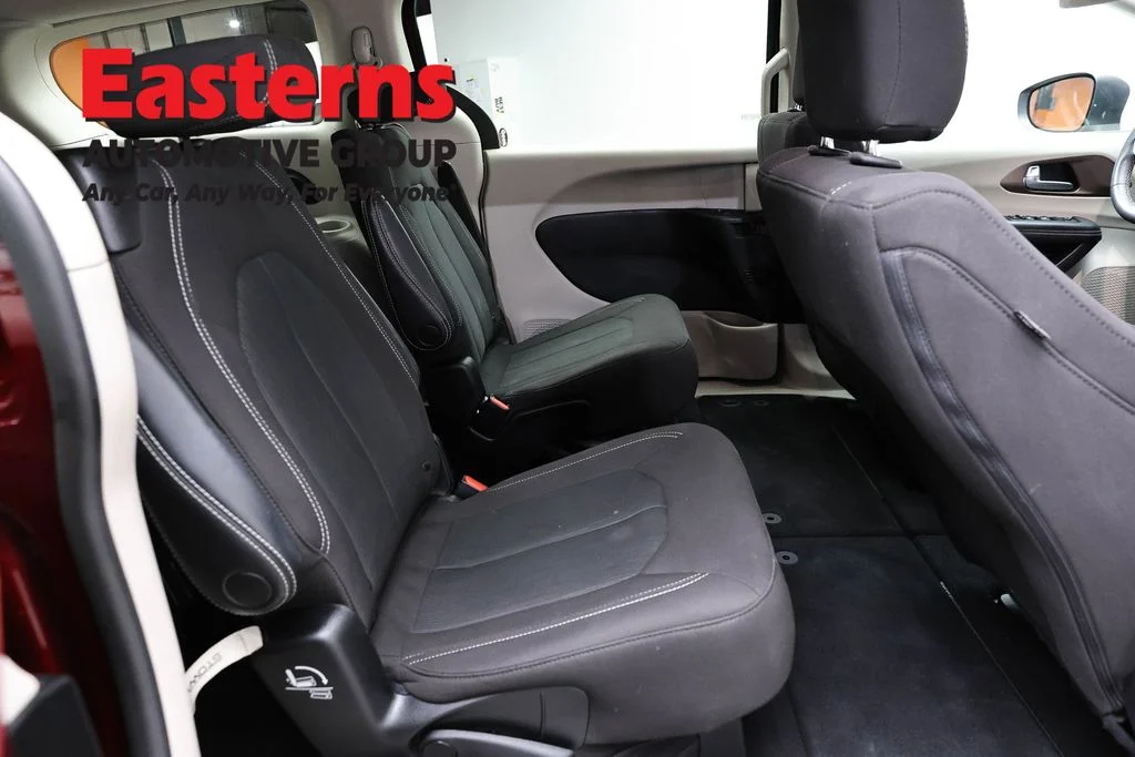 Used 2023 Red Chrysler LX image 23