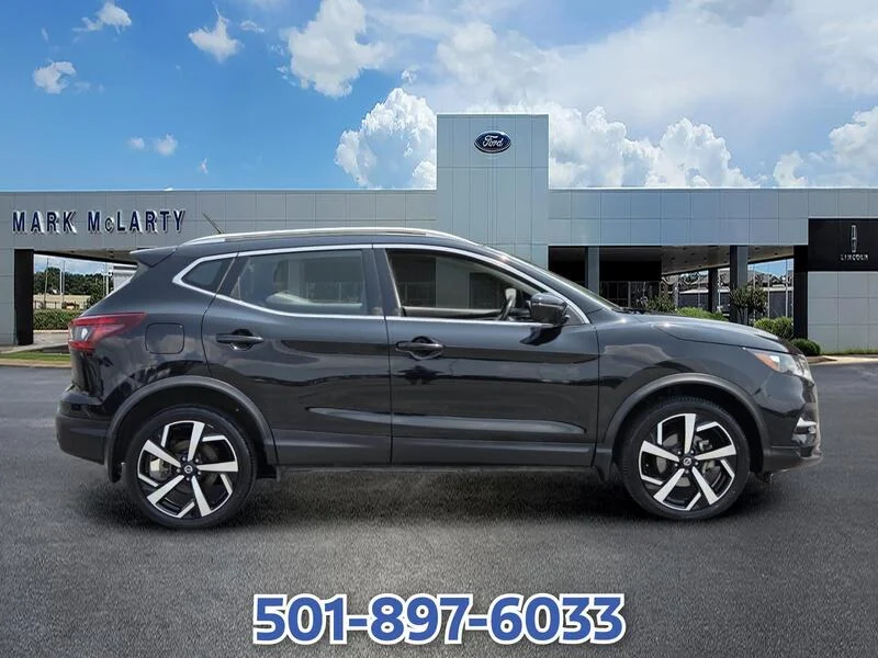 Used 2020 Magnetic Black Pearl NISSAN FWD SL image 6