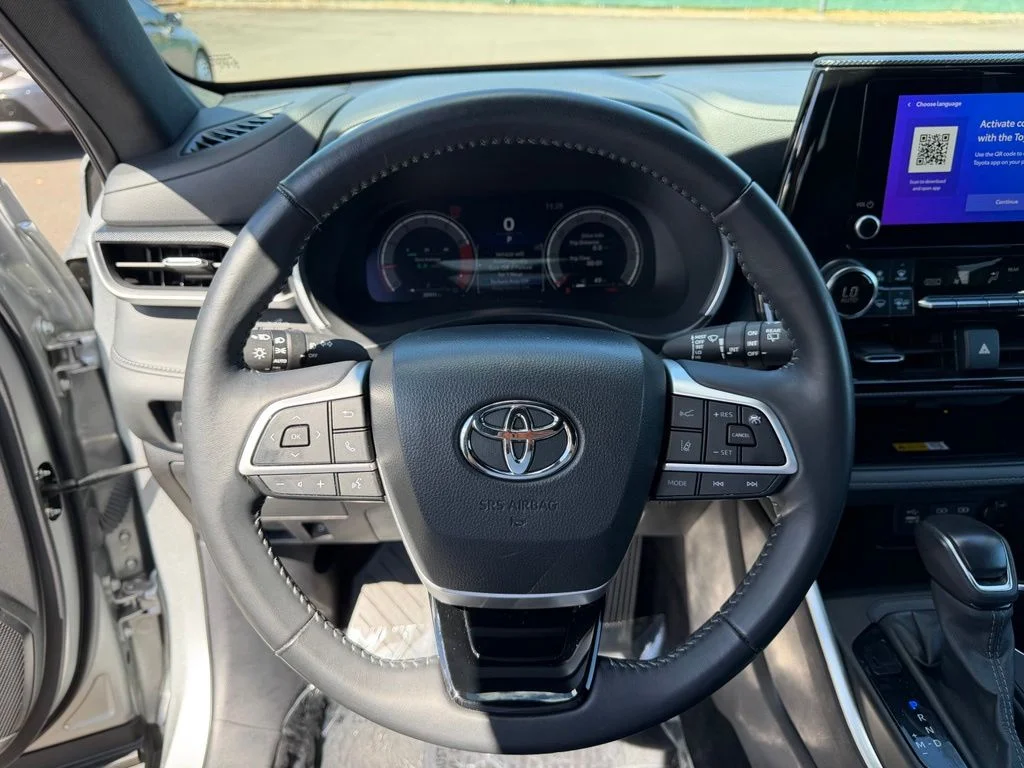 Used 2025 Celestial Silver Metallic Toyota XSE image 18