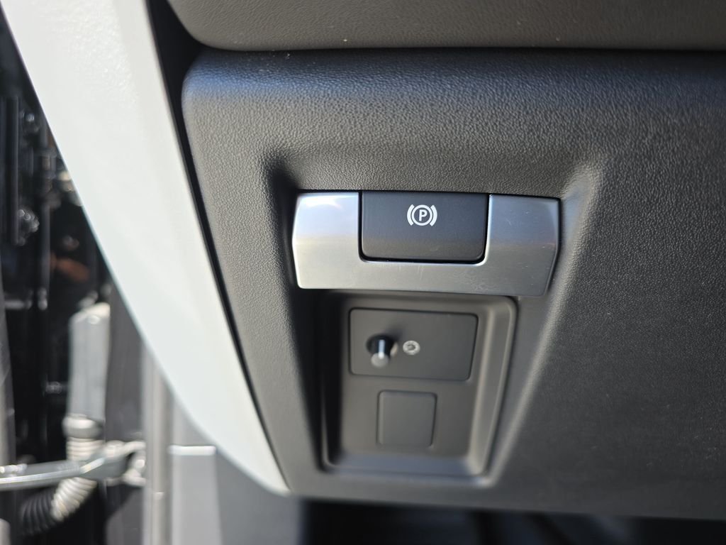 New 2026 Santorini Black LAND ROVER S image 26