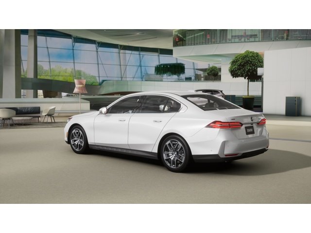 New 2027 White BMW 540i image 2