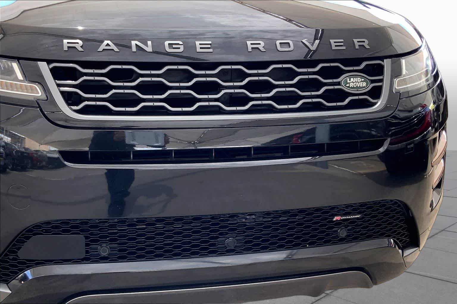 Used 2023 Santorini Black Metallic Land Rover R-Dynamic S image 30
