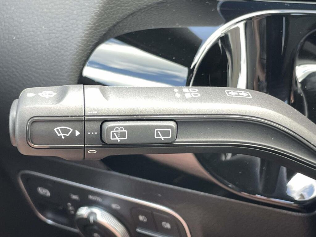 New 2026 Mountain Grey Metallic Mercedes-Benz GLA 250 image 34