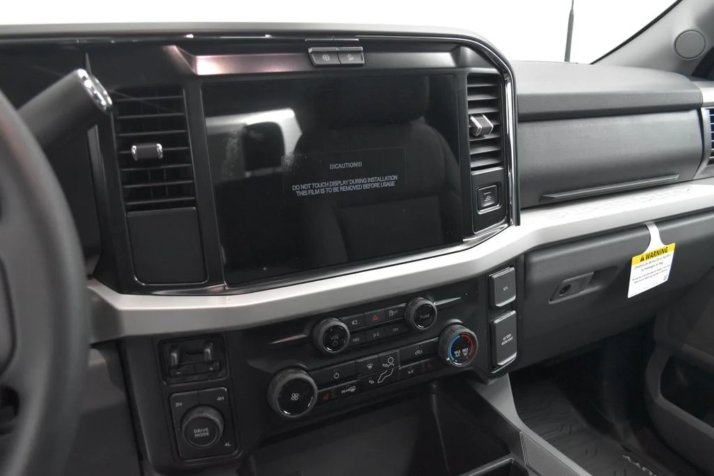 New 2026 Oxford White Ford F-350® XLT image 15