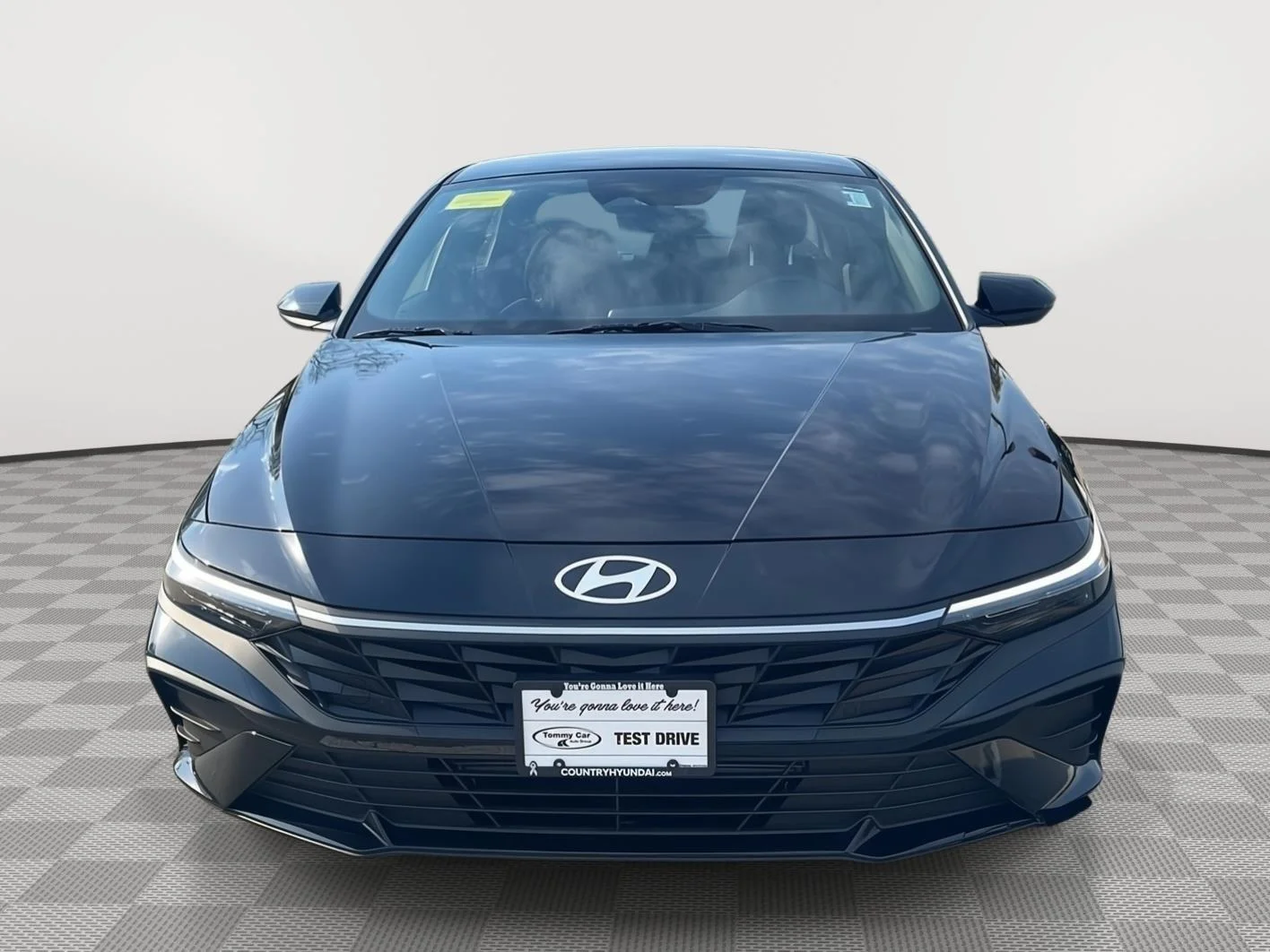 Used 2025 Abyss Black Hyundai SEL Sport image 3