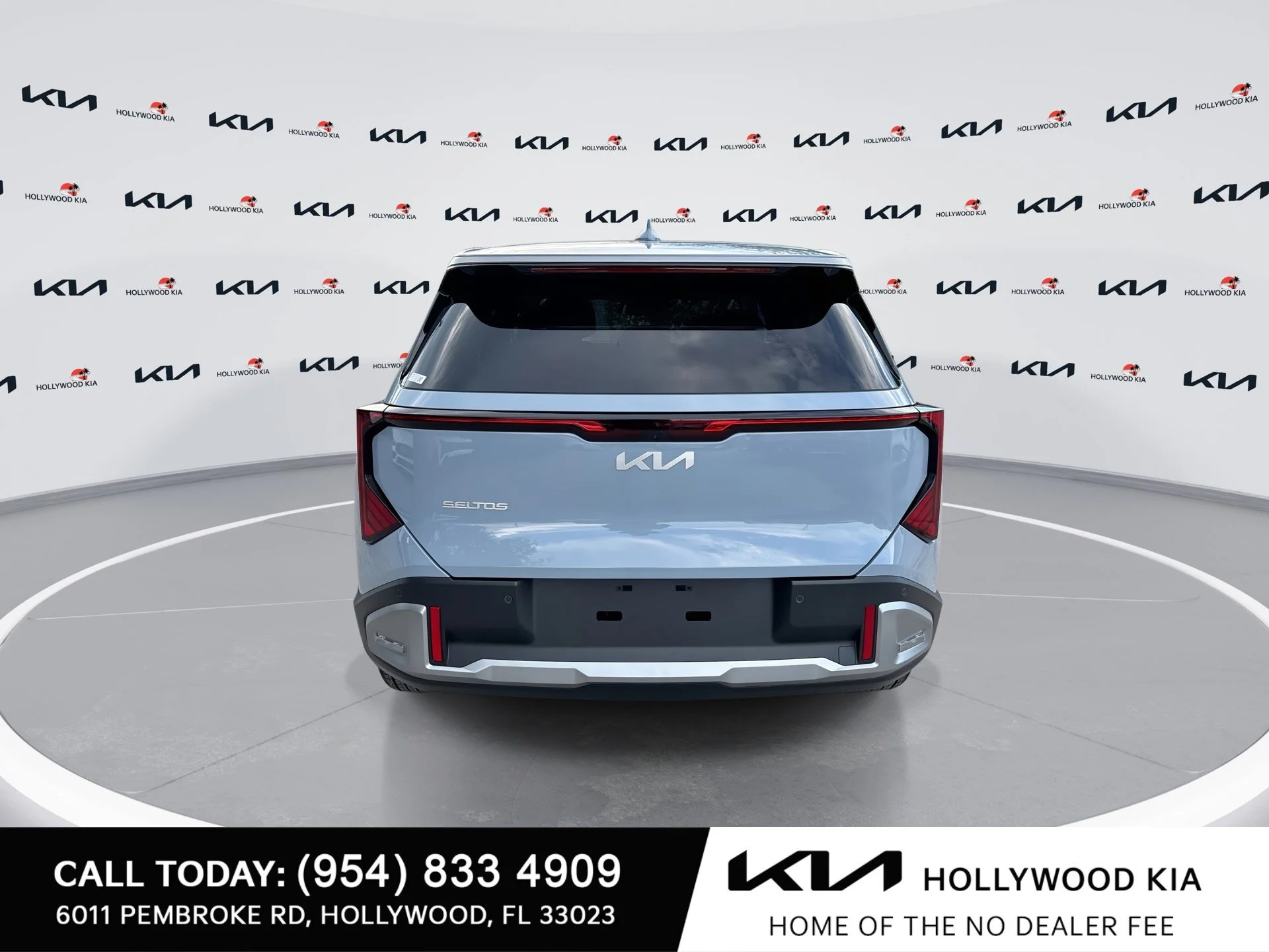 New 2027 Pale Gray Kia S image 7