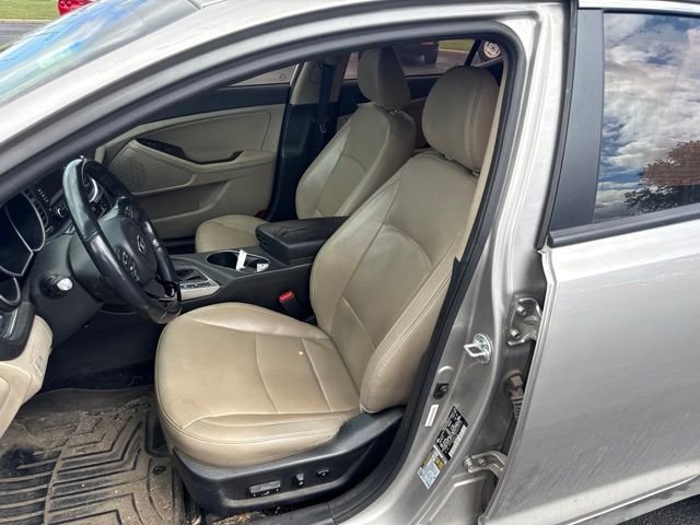 Used 2015 Silver Kia EX image 8