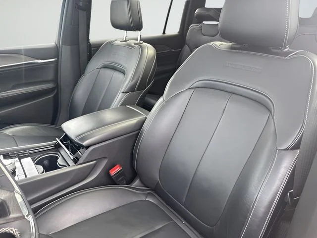 Used 2023 Black Jeep Overland image 19