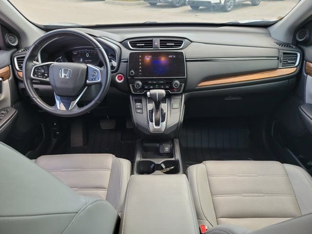Used 2018 Lunar Silver Metallic Honda Touring image 17