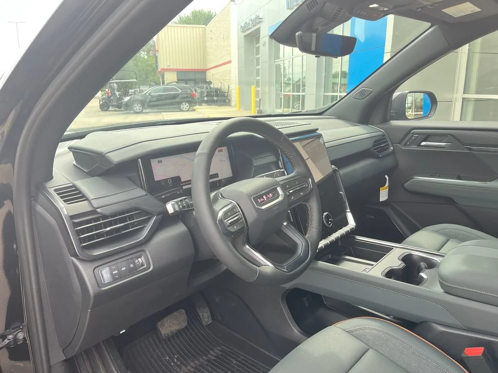 2026 GMC Acadia AT4 - Photo 13