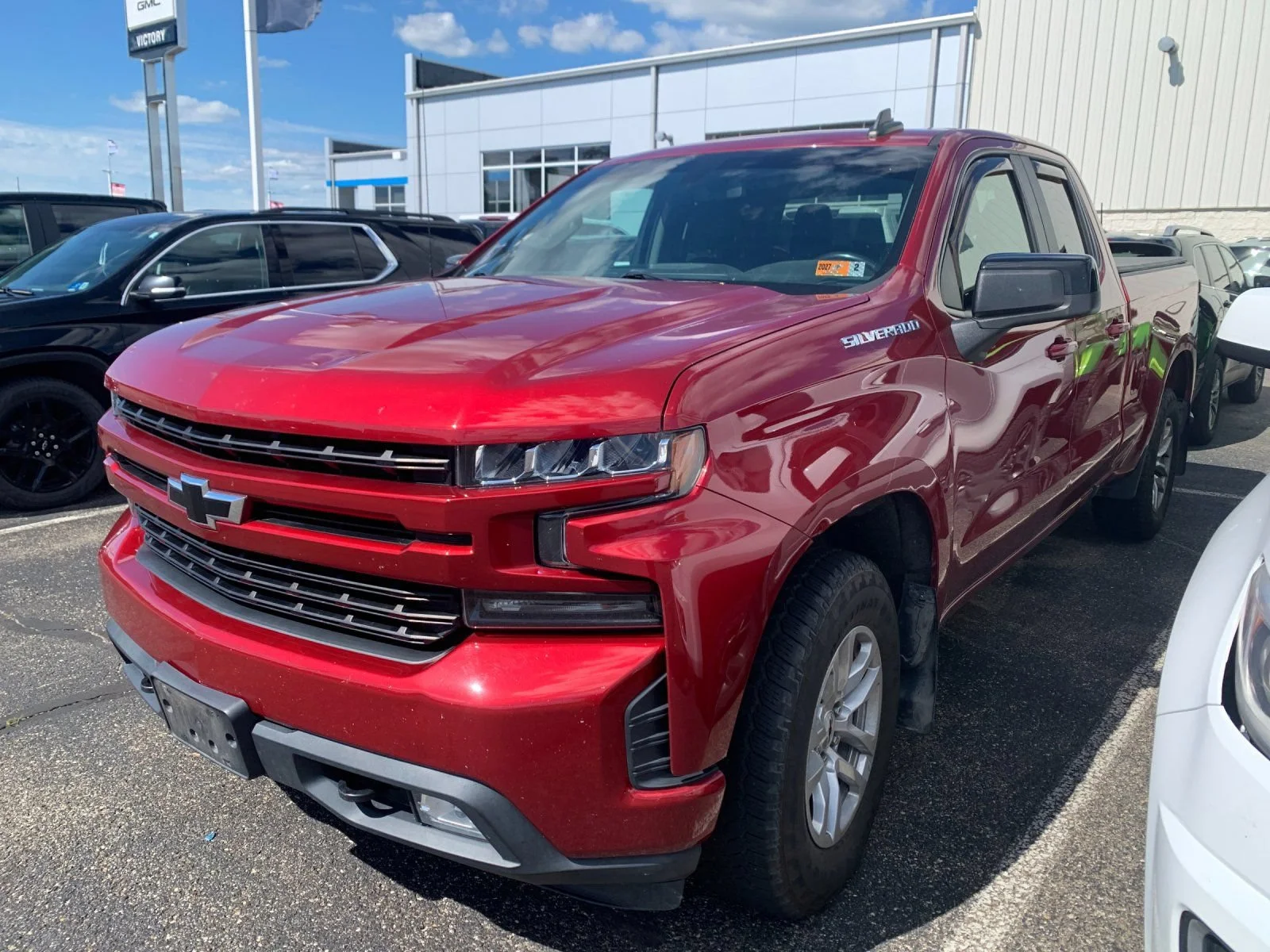 Used 2019 CAJUN RED TINTCOAT Chevrolet RST image 5