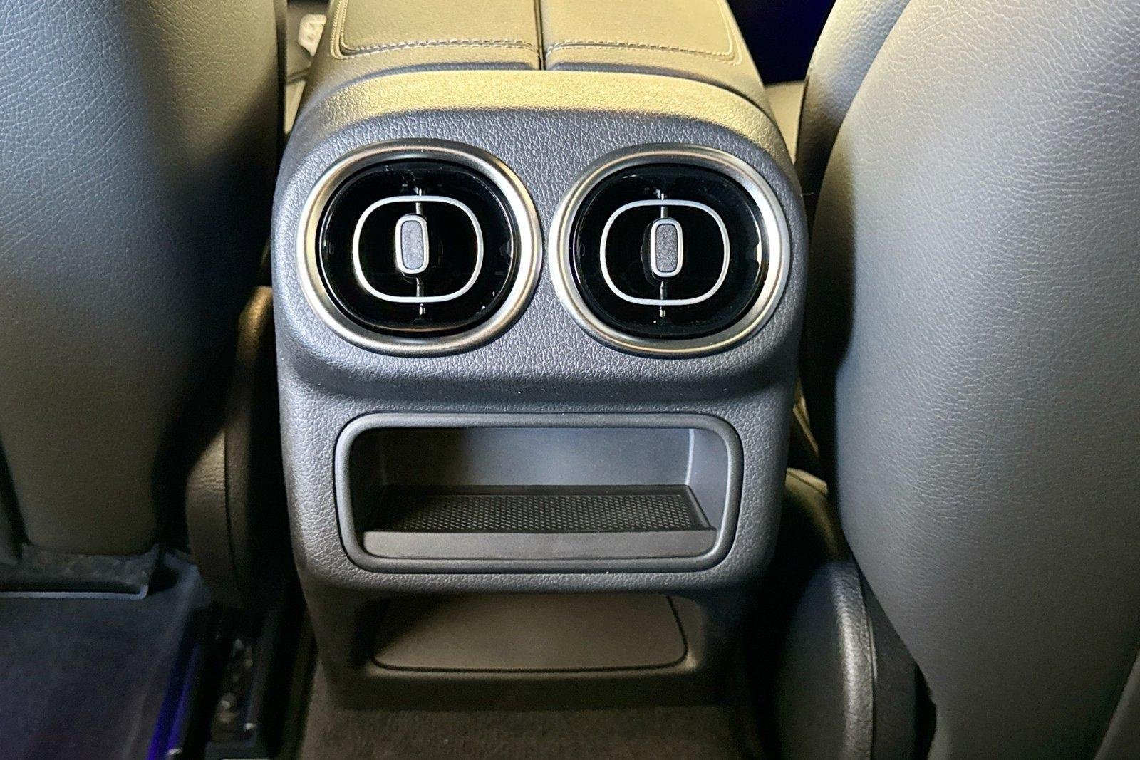 New 2026 Polar White Mercedes-Benz GLC 300 image 22